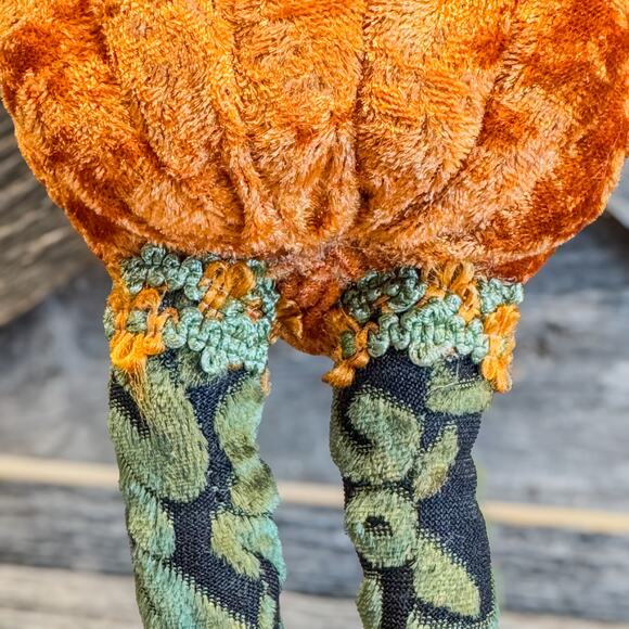 Mark Roberts-Velvet Pumpkin Pie Fairy Ornament/Figurine/#51-35900/ Ltd Ed-9"H - Picture 7 of 10